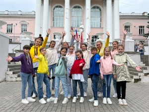 Списки детей, прошедших прослушивание  в студию эстрадного вокала «L-Kids» Music (педагог Никитина Л.Э.)